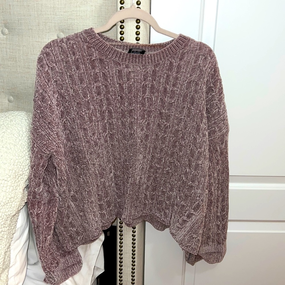 Cliché Sweater
